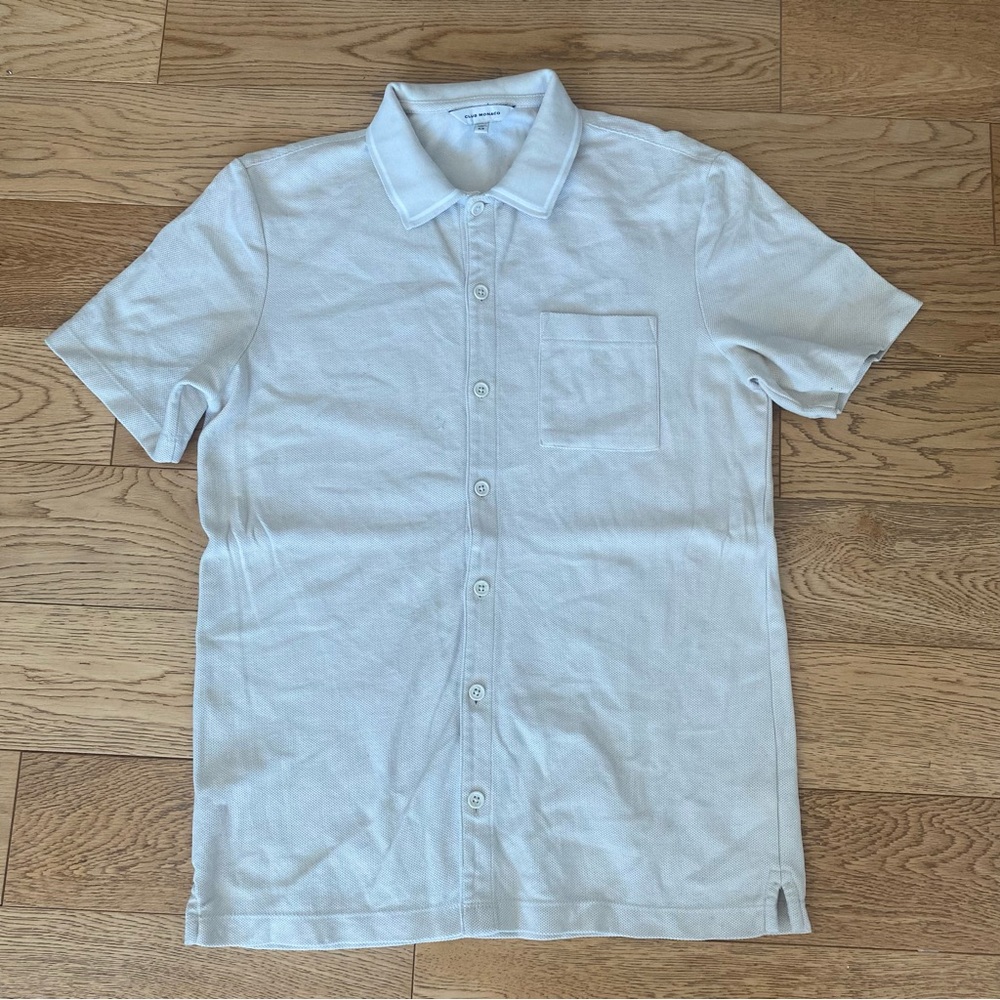 Club Monaco Men's Tan Short Sleeve Button Down Shirt Pique Quiet Luxury